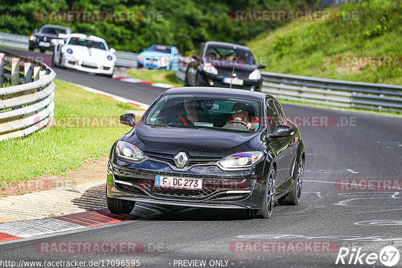 Bild #17096595 - Touristenfahrten Nürburgring Nordschleife (11.06.2022)