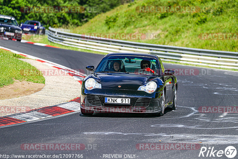 Bild #17097766 - Touristenfahrten Nürburgring Nordschleife (11.06.2022)