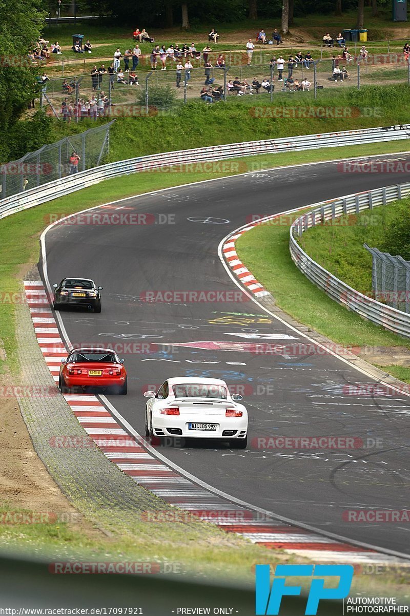 Bild #17097921 - Touristenfahrten Nürburgring Nordschleife (11.06.2022)