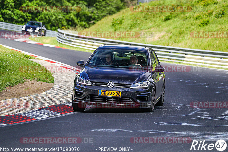 Bild #17098070 - Touristenfahrten Nürburgring Nordschleife (11.06.2022)