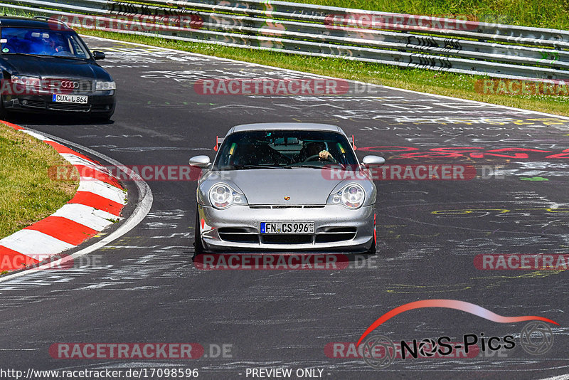 Bild #17098596 - Touristenfahrten Nürburgring Nordschleife (11.06.2022)