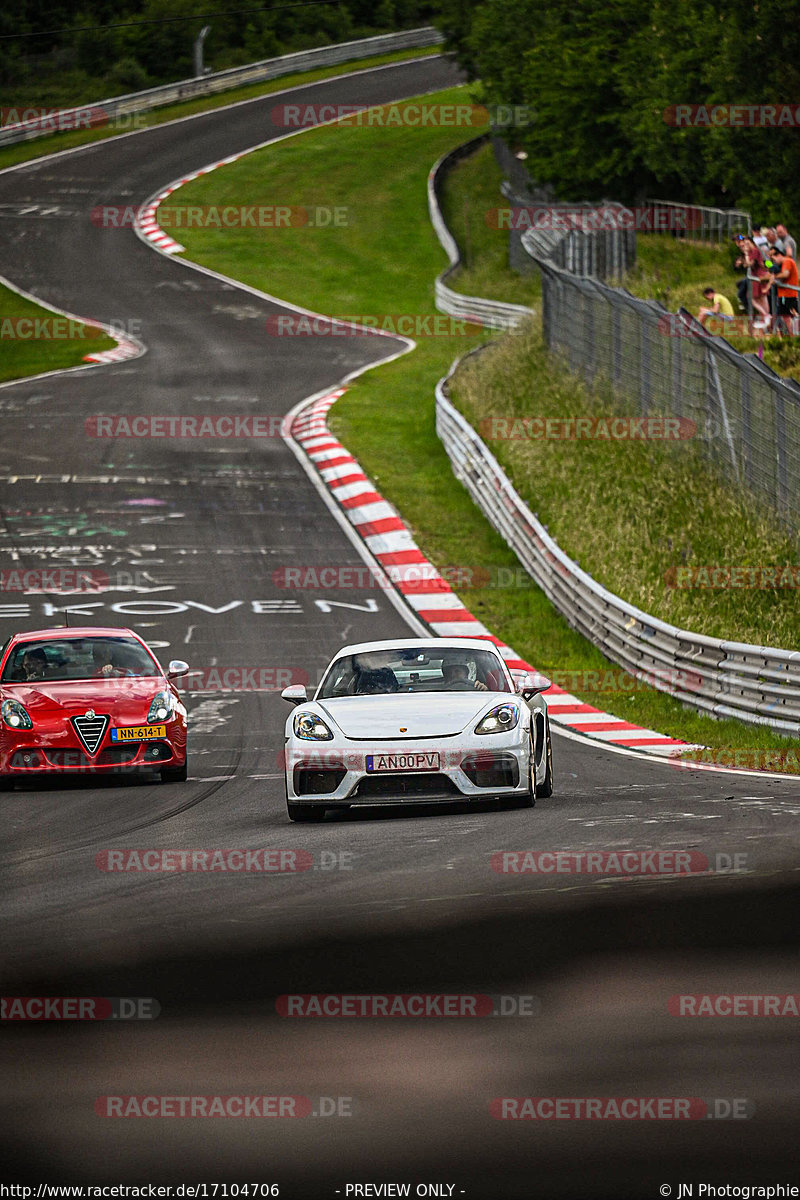 Bild #17104706 - Touristenfahrten Nürburgring Nordschleife (11.06.2022)