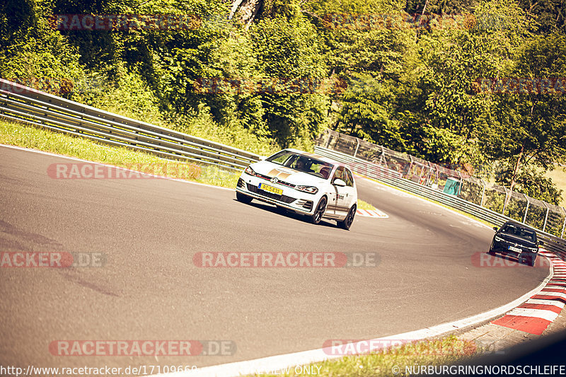 Bild #17109669 - Touristenfahrten Nürburgring Nordschleife (11.06.2022)