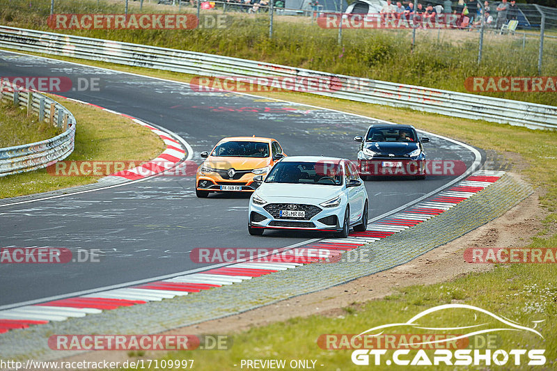 Bild #17109997 - Touristenfahrten Nürburgring Nordschleife (11.06.2022)