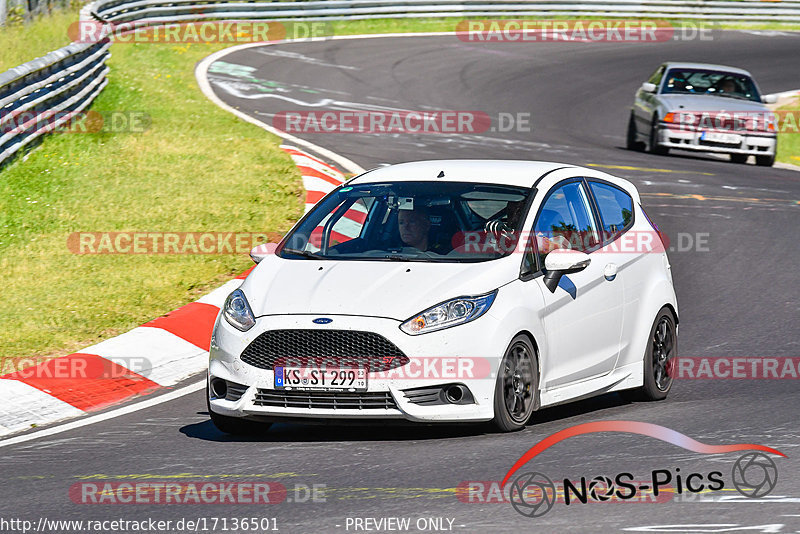 Bild #17136501 - Touristenfahrten Nürburgring Nordschleife (12.06.2022)