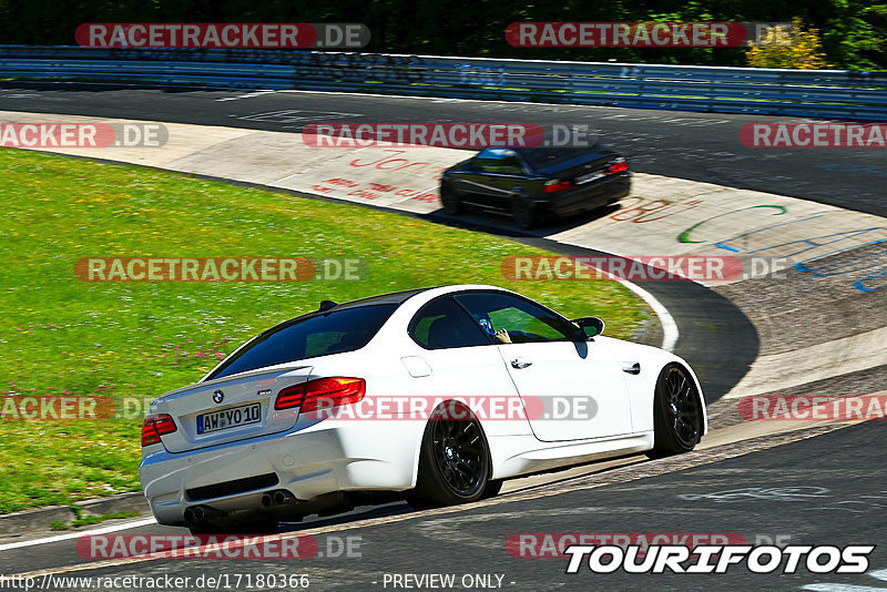 Bild #17180366 - Touristenfahrten Nürburgring Nordschleife (12.06.2022)