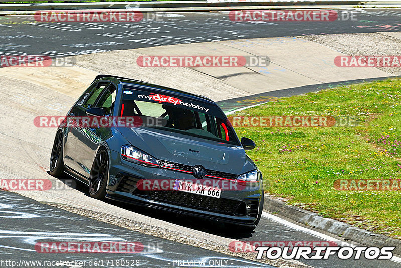 Bild #17180528 - Touristenfahrten Nürburgring Nordschleife (12.06.2022)