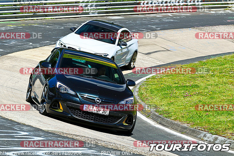 Bild #17180906 - Touristenfahrten Nürburgring Nordschleife (12.06.2022)