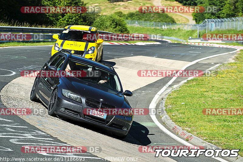 Bild #17186693 - Touristenfahrten Nürburgring Nordschleife (12.06.2022)