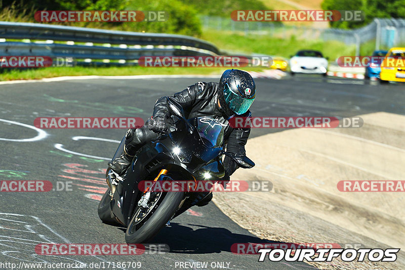 Bild #17186709 - Touristenfahrten Nürburgring Nordschleife (12.06.2022)