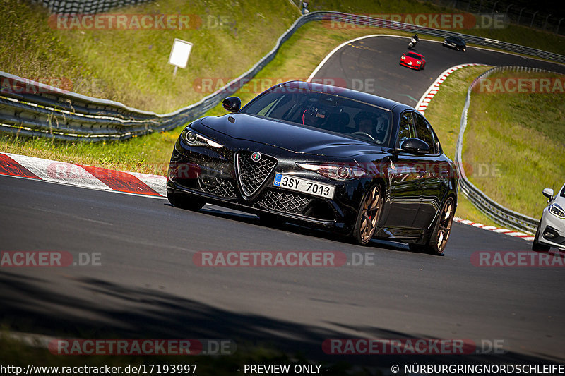 Bild #17193997 - Touristenfahrten Nürburgring Nordschleife (12.06.2022)