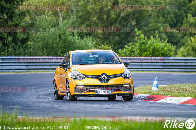 Bild #17194681 - Touristenfahrten Nürburgring Nordschleife (13.06.2022)