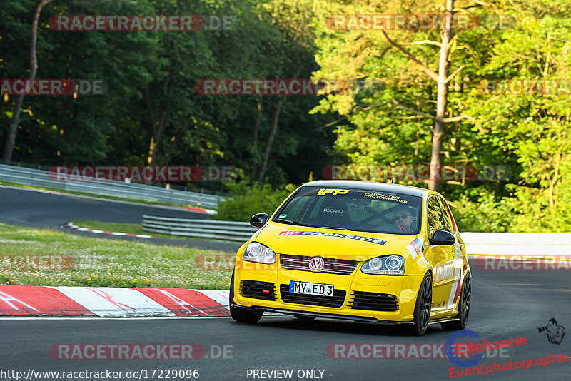 Bild #17229096 - Touristenfahrten Nürburgring Nordschleife (16.06.2022)