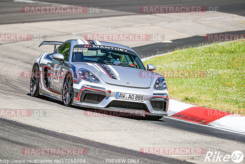 Bild #17250004 - Touristenfahrten Nürburgring Nordschleife (16.06.2022)