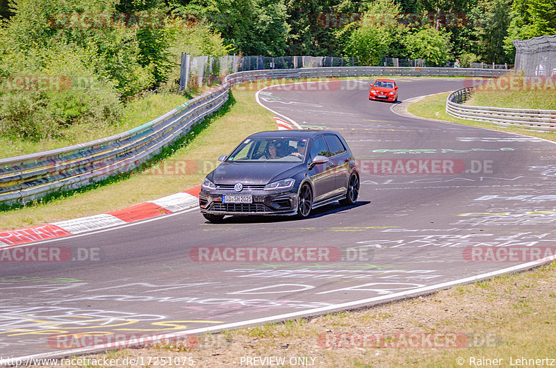 Bild #17251075 - Touristenfahrten Nürburgring Nordschleife (16.06.2022)