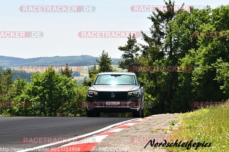 Bild #17251958 - Touristenfahrten Nürburgring Nordschleife (16.06.2022)