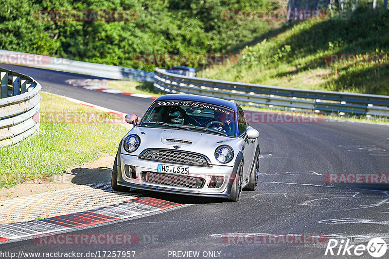 Bild #17257957 - Touristenfahrten Nürburgring Nordschleife (16.06.2022)