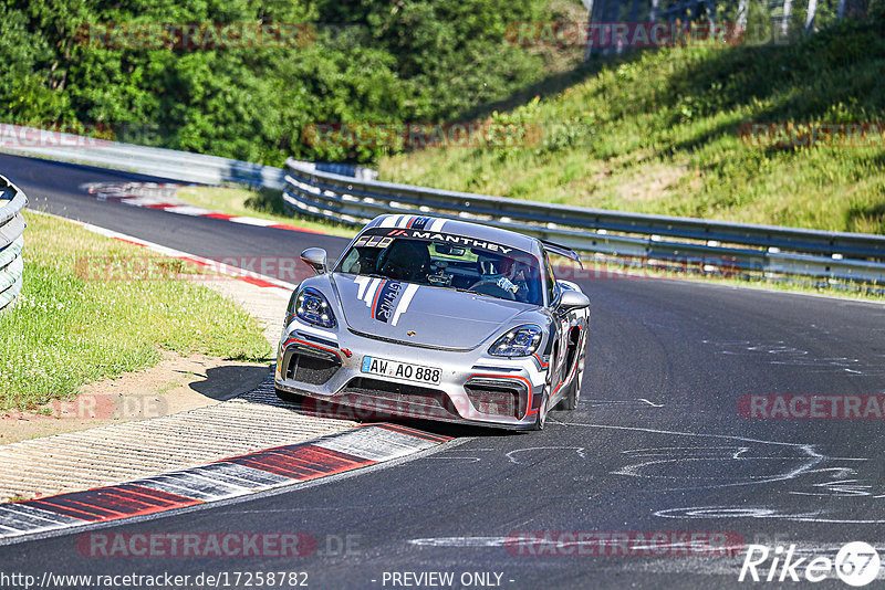 Bild #17258782 - Touristenfahrten Nürburgring Nordschleife (16.06.2022)