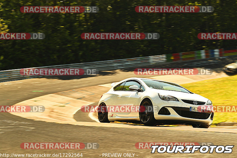 Bild #17292564 - Touristenfahrten Nürburgring Nordschleife (16.06.2022)