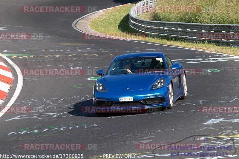 Bild #17300925 - Touristenfahrten Nürburgring Nordschleife (17.06.2022)