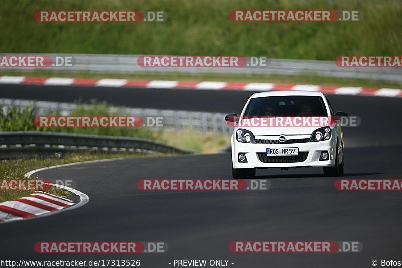 Bild #17313526 - Touristenfahrten Nürburgring Nordschleife (17.06.2022)