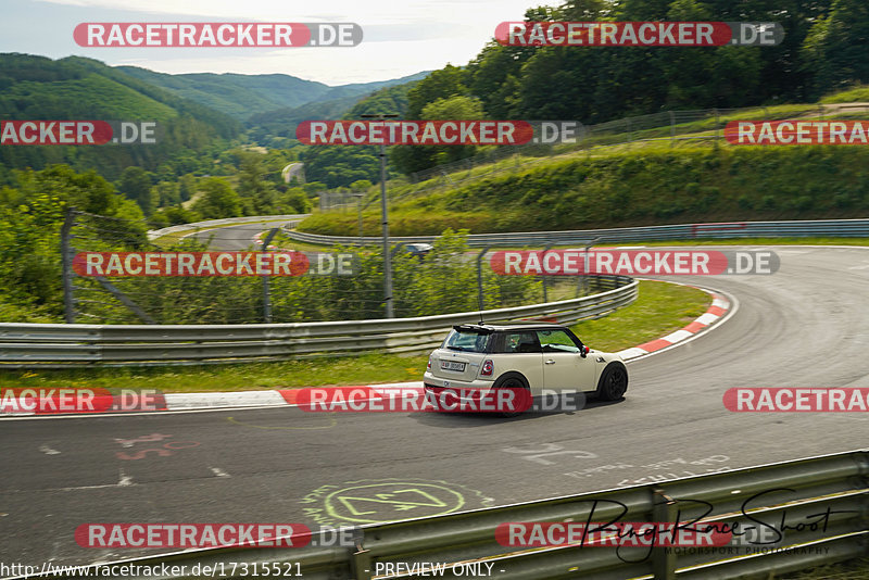 Bild #17315521 - Touristenfahrten Nürburgring Nordschleife (17.06.2022)