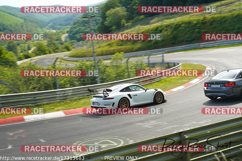 Bild #17315683 - Touristenfahrten Nürburgring Nordschleife (17.06.2022)