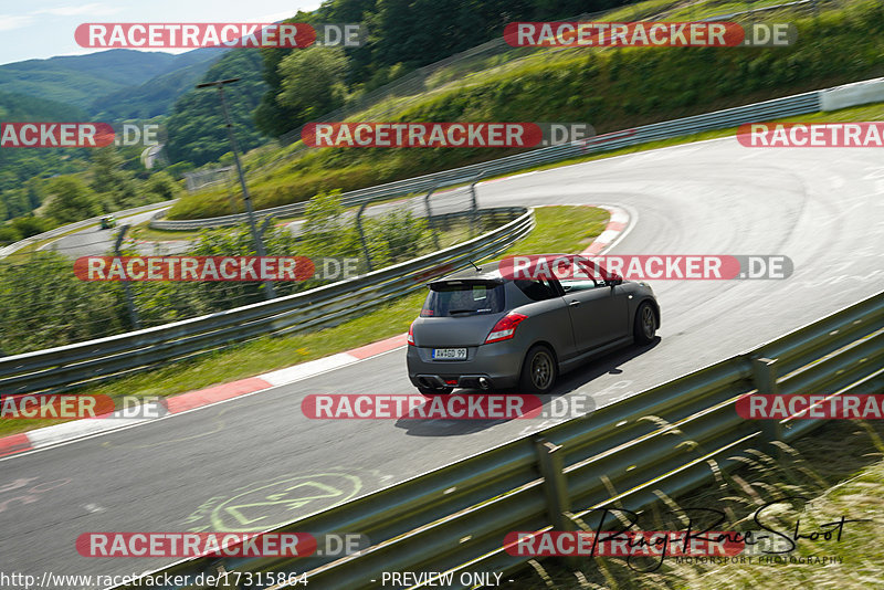 Bild #17315864 - Touristenfahrten Nürburgring Nordschleife (17.06.2022)