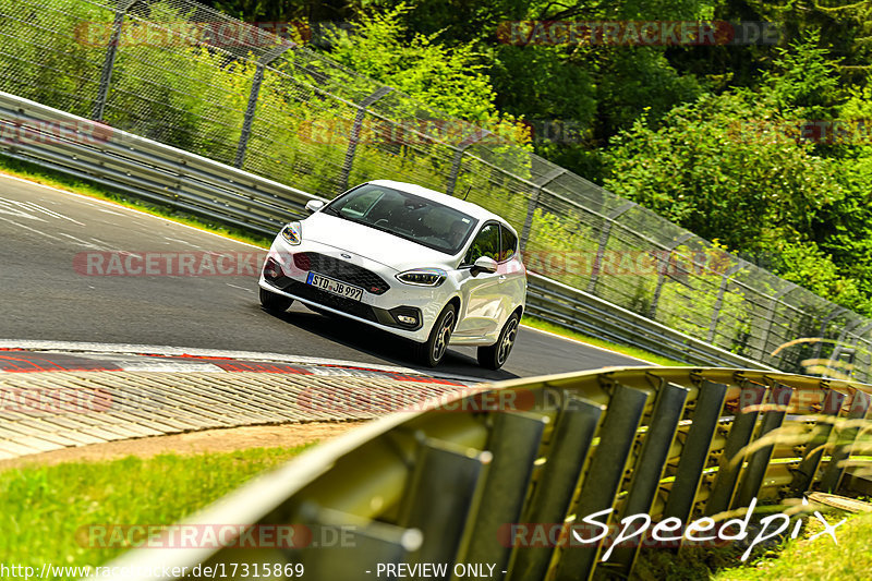 Bild #17315869 - Touristenfahrten Nürburgring Nordschleife (17.06.2022)