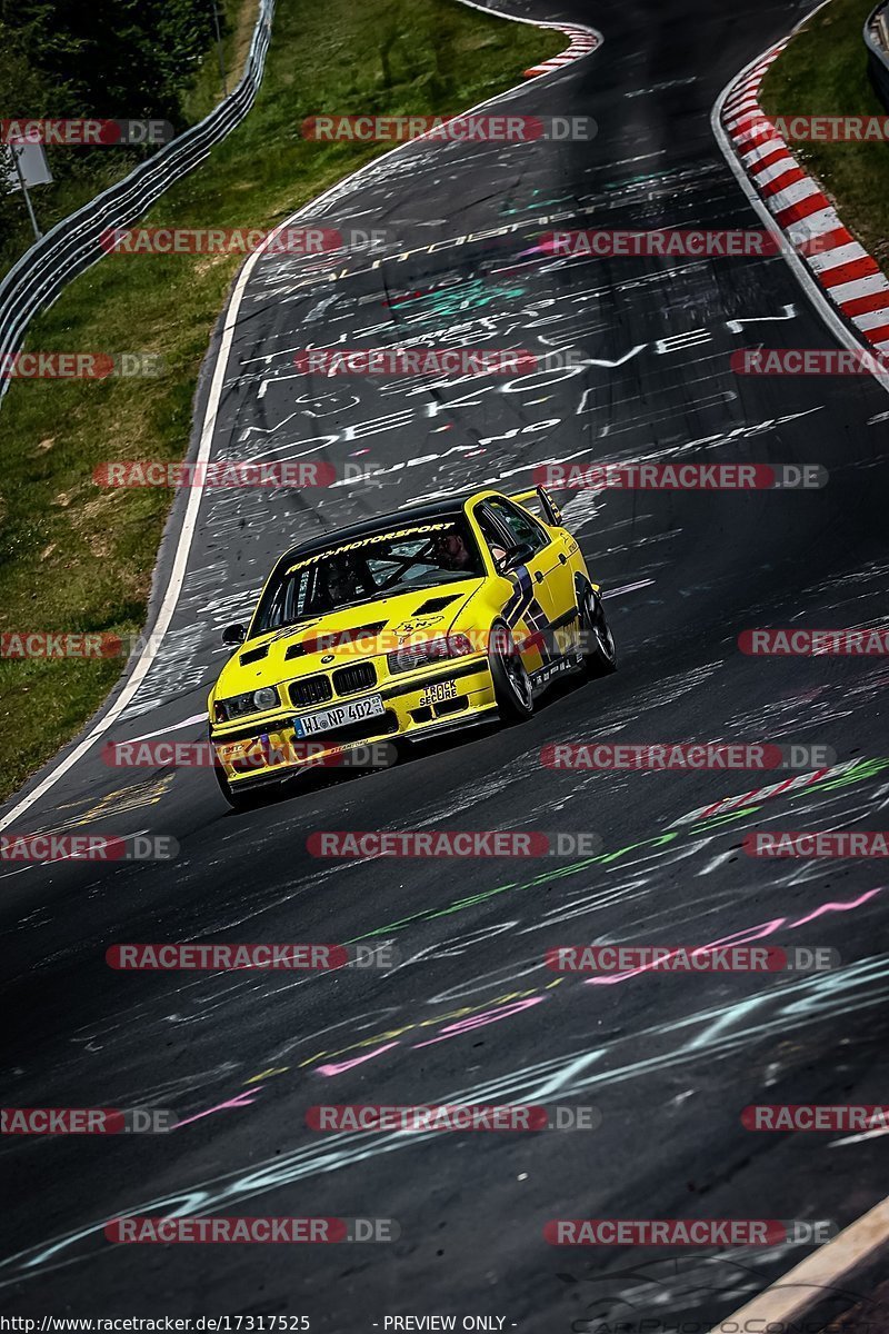 Bild #17317525 - Touristenfahrten Nürburgring Nordschleife (17.06.2022)