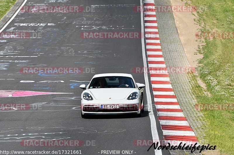 Bild #17321661 - Touristenfahrten Nürburgring Nordschleife (17.06.2022)