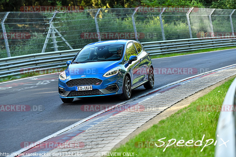 Bild #17324365 - Touristenfahrten Nürburgring Nordschleife (17.06.2022)