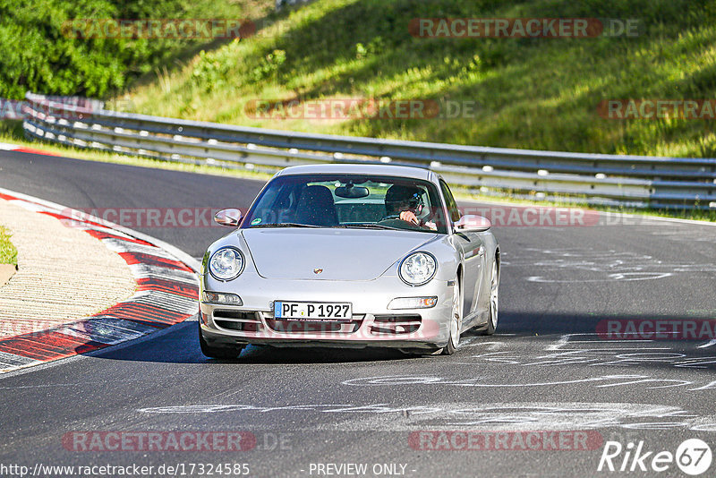 Bild #17324585 - Touristenfahrten Nürburgring Nordschleife (17.06.2022)