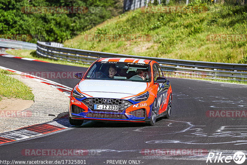 Bild #17325801 - Touristenfahrten Nürburgring Nordschleife (17.06.2022)