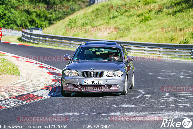 Bild #17325859 - Touristenfahrten Nürburgring Nordschleife (17.06.2022)