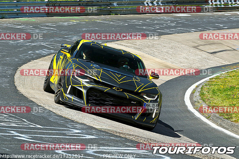 Bild #17352017 - Touristenfahrten Nürburgring Nordschleife (17.06.2022)