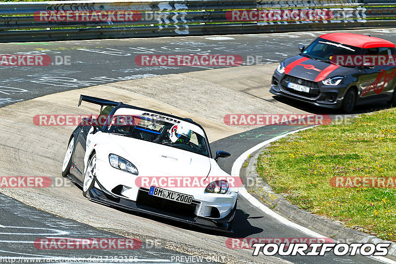 Bild #17352186 - Touristenfahrten Nürburgring Nordschleife (17.06.2022)