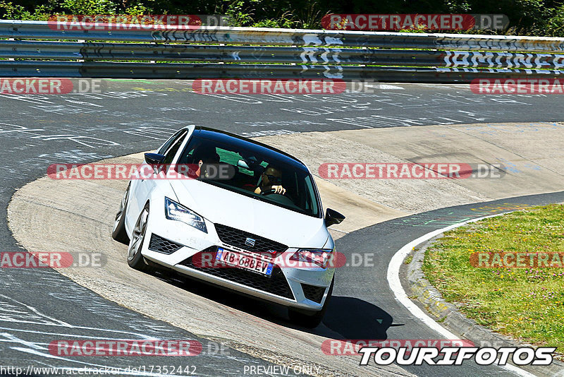 Bild #17352442 - Touristenfahrten Nürburgring Nordschleife (17.06.2022)