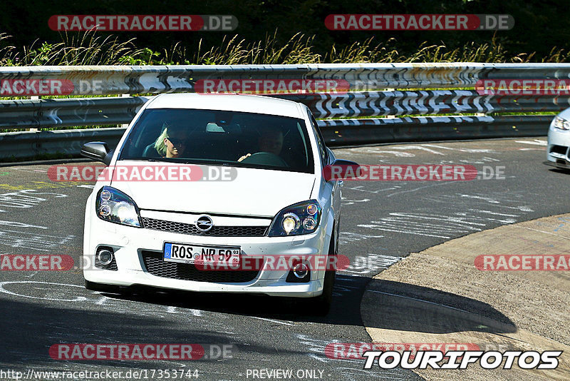 Bild #17353744 - Touristenfahrten Nürburgring Nordschleife (17.06.2022)