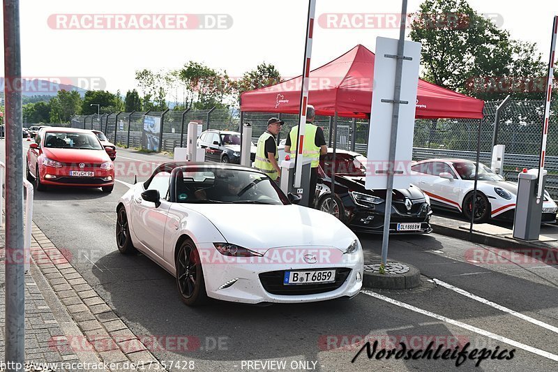 Bild #17357428 - Touristenfahrten Nürburgring Nordschleife (18.06.2022)