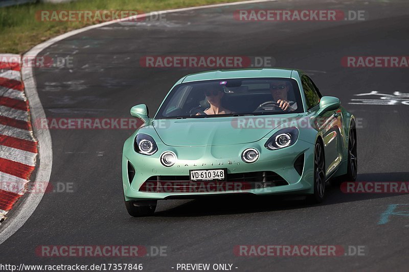 Bild #17357846 - Touristenfahrten Nürburgring Nordschleife (18.06.2022)