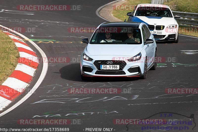 Bild #17358689 - Touristenfahrten Nürburgring Nordschleife (18.06.2022)