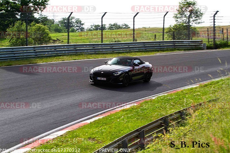 Bild #17370212 - Touristenfahrten Nürburgring Nordschleife (18.06.2022)