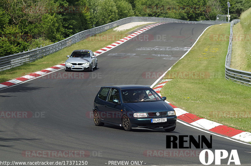 Bild #17371250 - Touristenfahrten Nürburgring Nordschleife (18.06.2022)