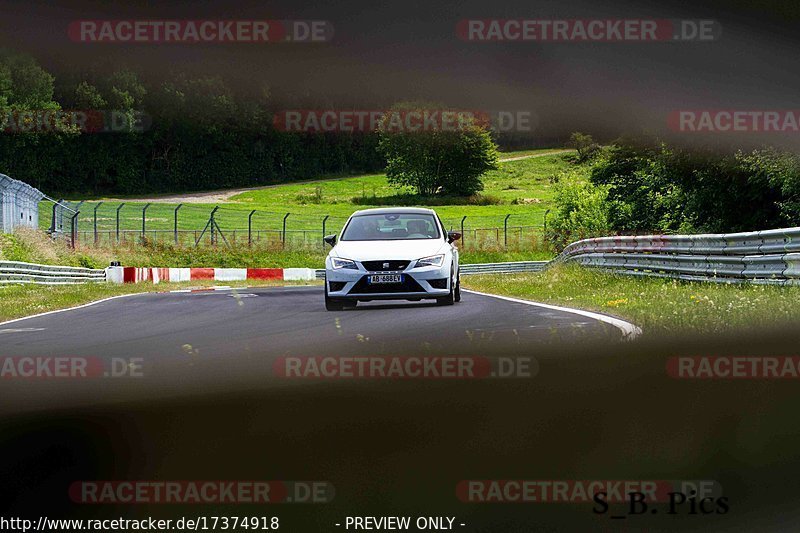 Bild #17374918 - Touristenfahrten Nürburgring Nordschleife (18.06.2022)