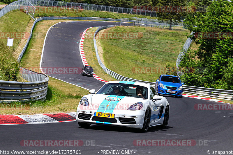 Bild #17375701 - Touristenfahrten Nürburgring Nordschleife (18.06.2022)