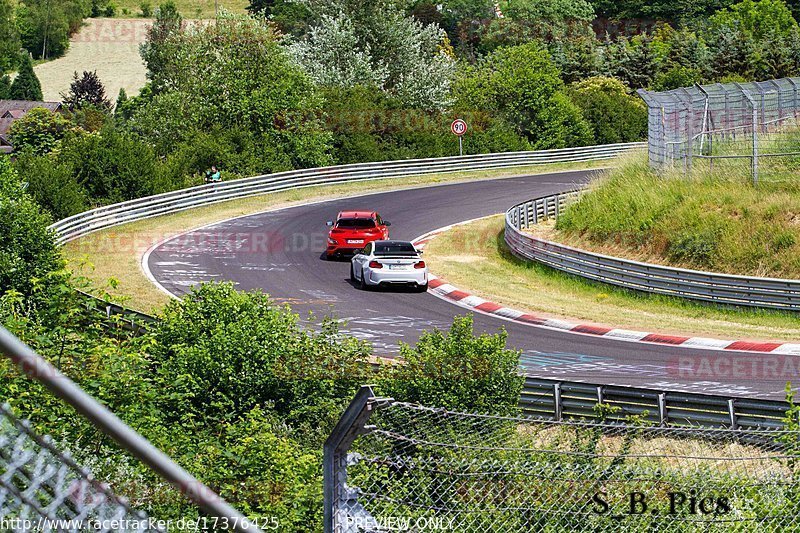 Bild #17376425 - Touristenfahrten Nürburgring Nordschleife (18.06.2022)