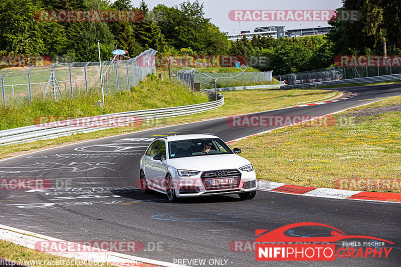 Bild #17379900 - Touristenfahrten Nürburgring Nordschleife (18.06.2022)