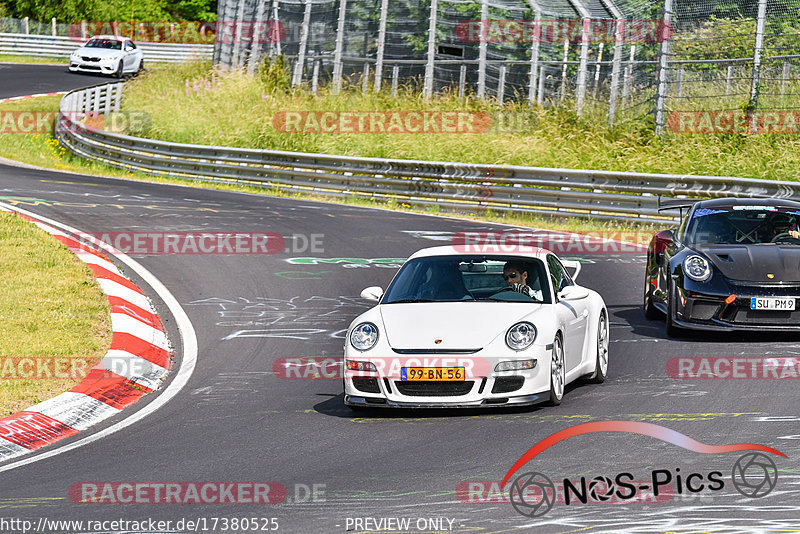 Bild #17380525 - Touristenfahrten Nürburgring Nordschleife (18.06.2022)