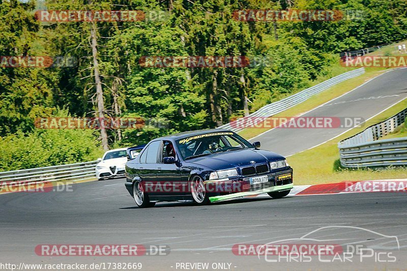 Bild #17382669 - Touristenfahrten Nürburgring Nordschleife (18.06.2022)